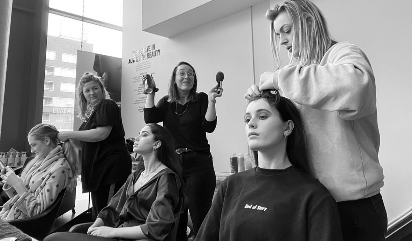 JDO Immersion Hairstyling Class - students in class